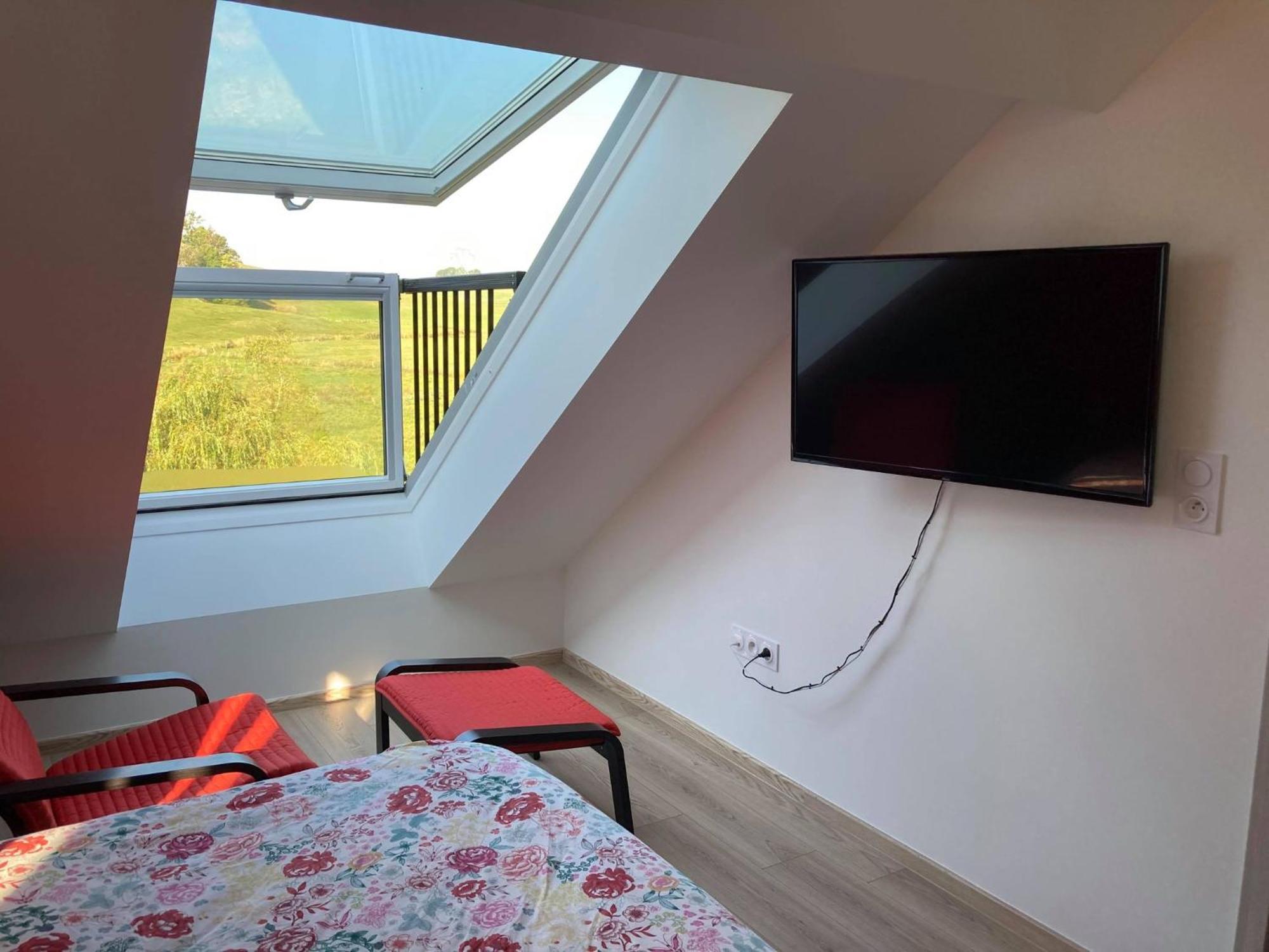 Le Moulin Des Oyes Bed & Breakfast Censeau ภายนอก รูปภาพ