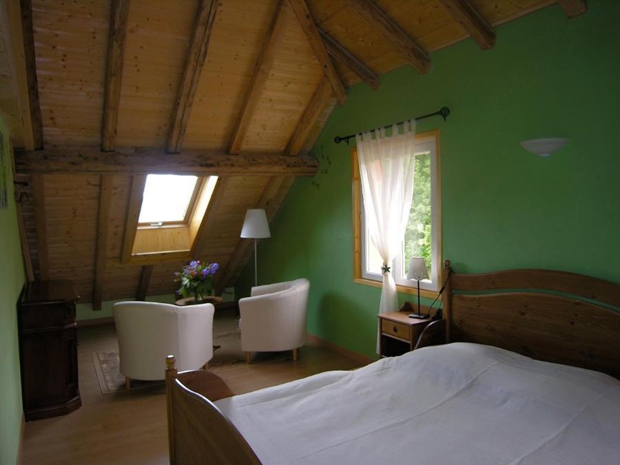 Le Moulin Des Oyes Bed & Breakfast Censeau ภายนอก รูปภาพ