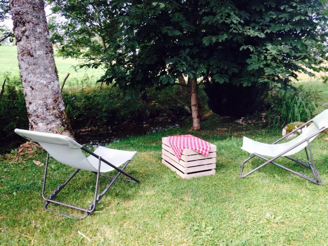Le Moulin Des Oyes Bed & Breakfast Censeau ภายนอก รูปภาพ